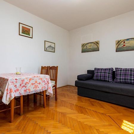 Apartments And Room Pergola 로비니 외부 사진