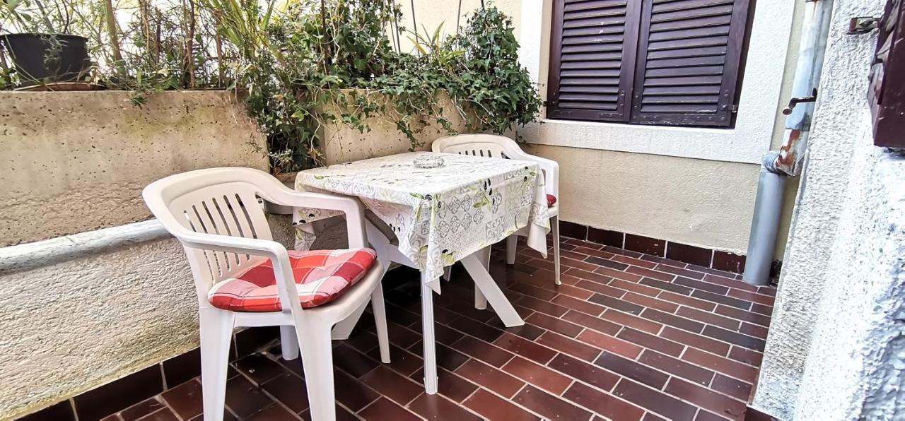 Apartments And Room Pergola 로비니 외부 사진